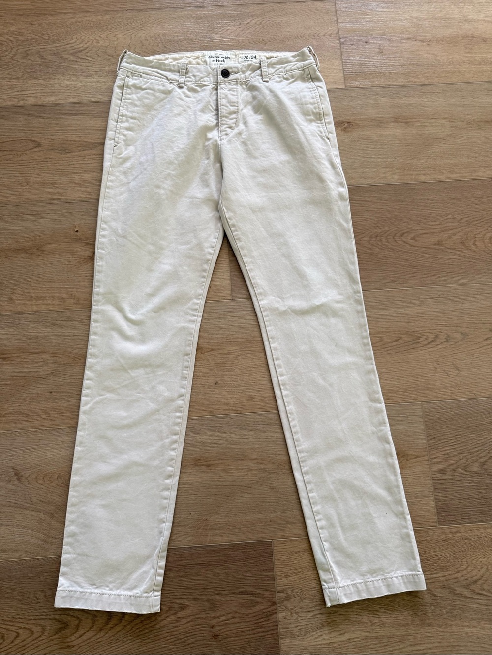 Abercrombie & Fitch Men’s Chino Pants 32x33 Straight Leg Cream